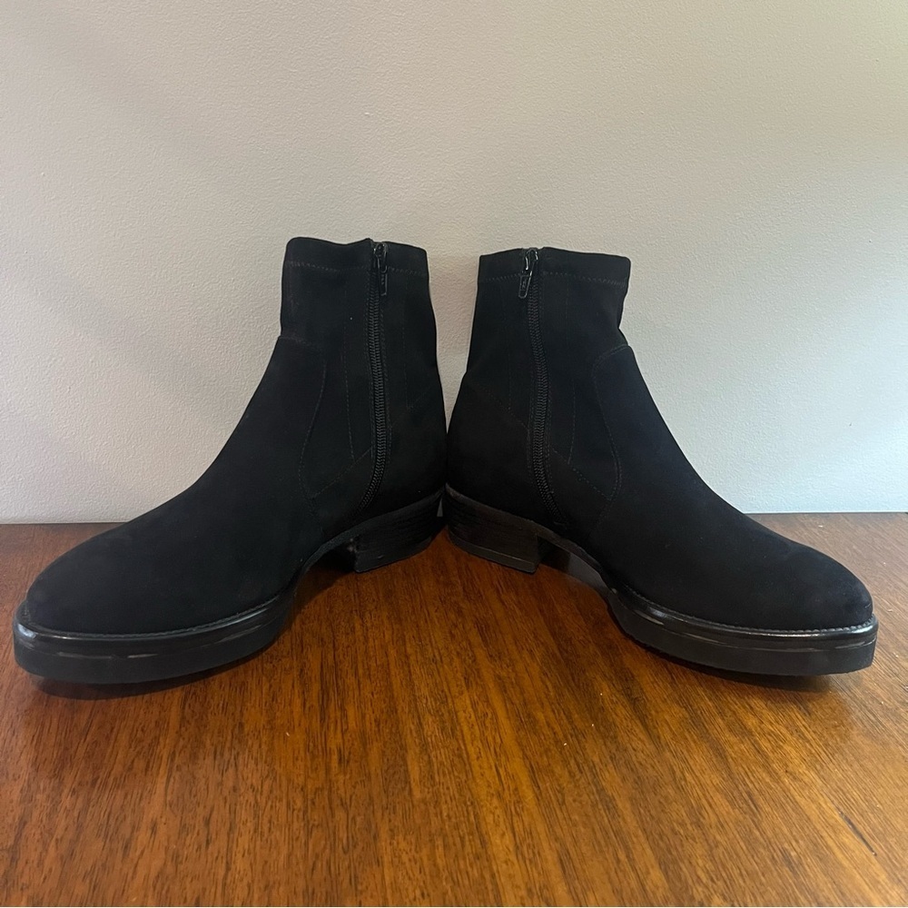 Vaneli Henson suede black booties,excellent preowned condition 7.5W - Picture 7 of 10